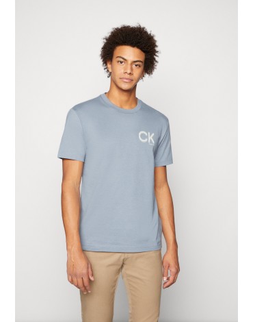 Calvin Klein Camiseta Striped Chest Logo Tee