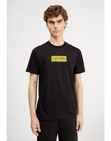 Calvin Klein Camiseta Raised Rubber Logo