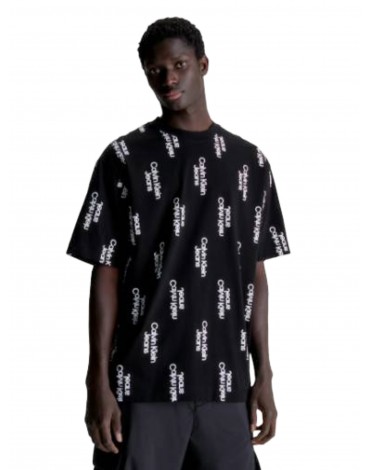Calvin Klein Camiseta Stacked Logo AOP Tee