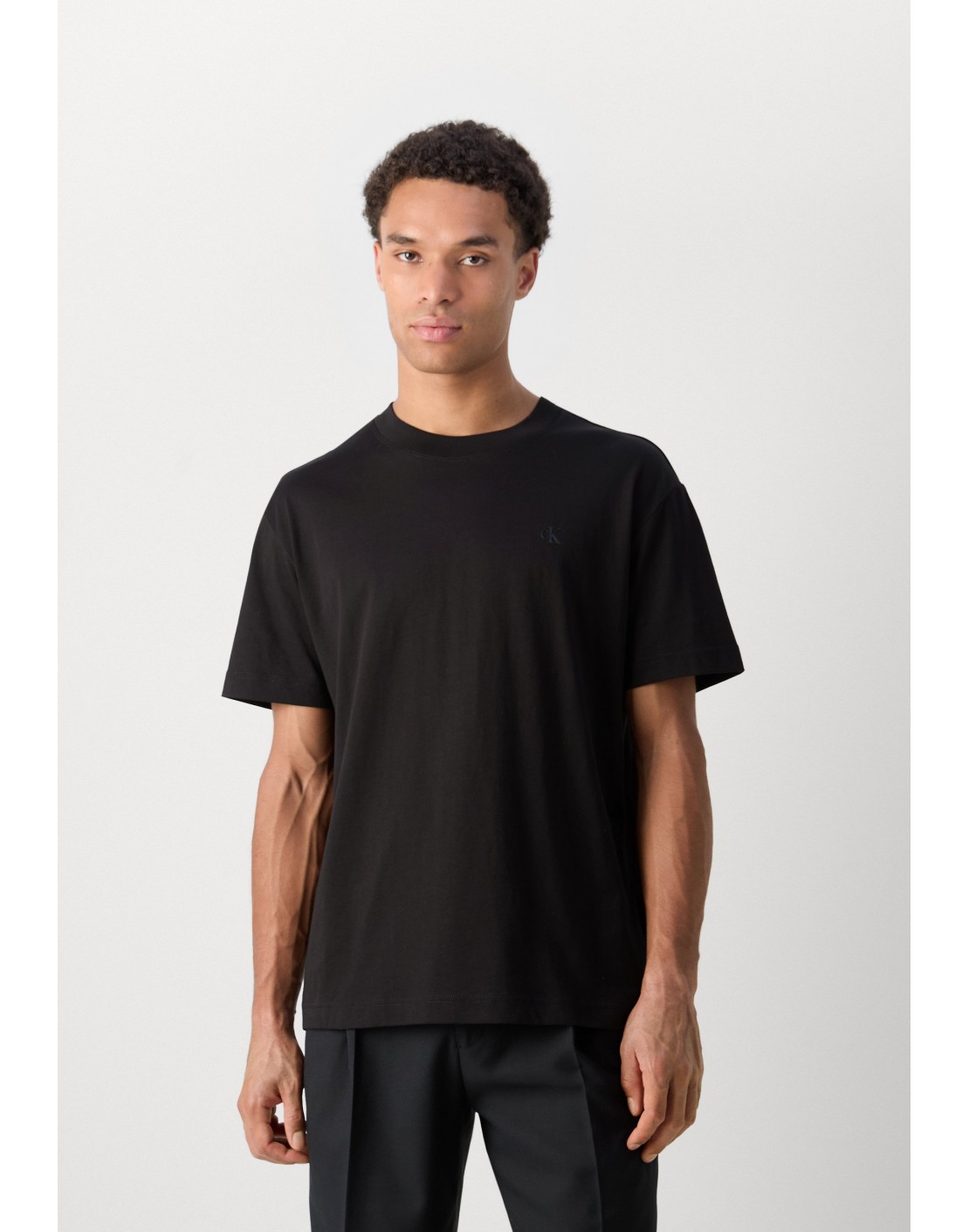 Calvin Klein Camiseta Gradient Fade Monologo Tee