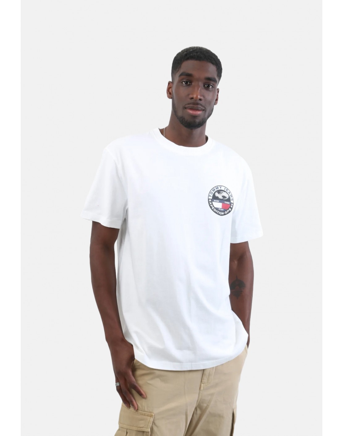 Tommy Jeans Camiseta TJM Reg Prep Compass Tee