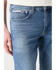 Calvin Klein Pantalón Vaquero Slim Tapered 1A4