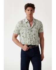 Guess Camisa SS Eco Rayon Oil Palm Shirt