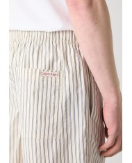 Calvin Klein Jeans Pantalón corto Turtledove