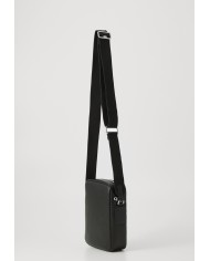 Lacoste Bandolera Vertical Camera