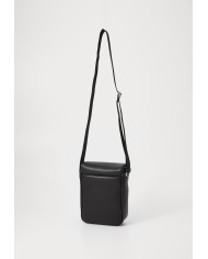 Calvin Klein Bandolera Cargo Flap Reporter