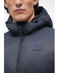 Emporio Armani Chaqueta acolchada en tejido técnico con capucha