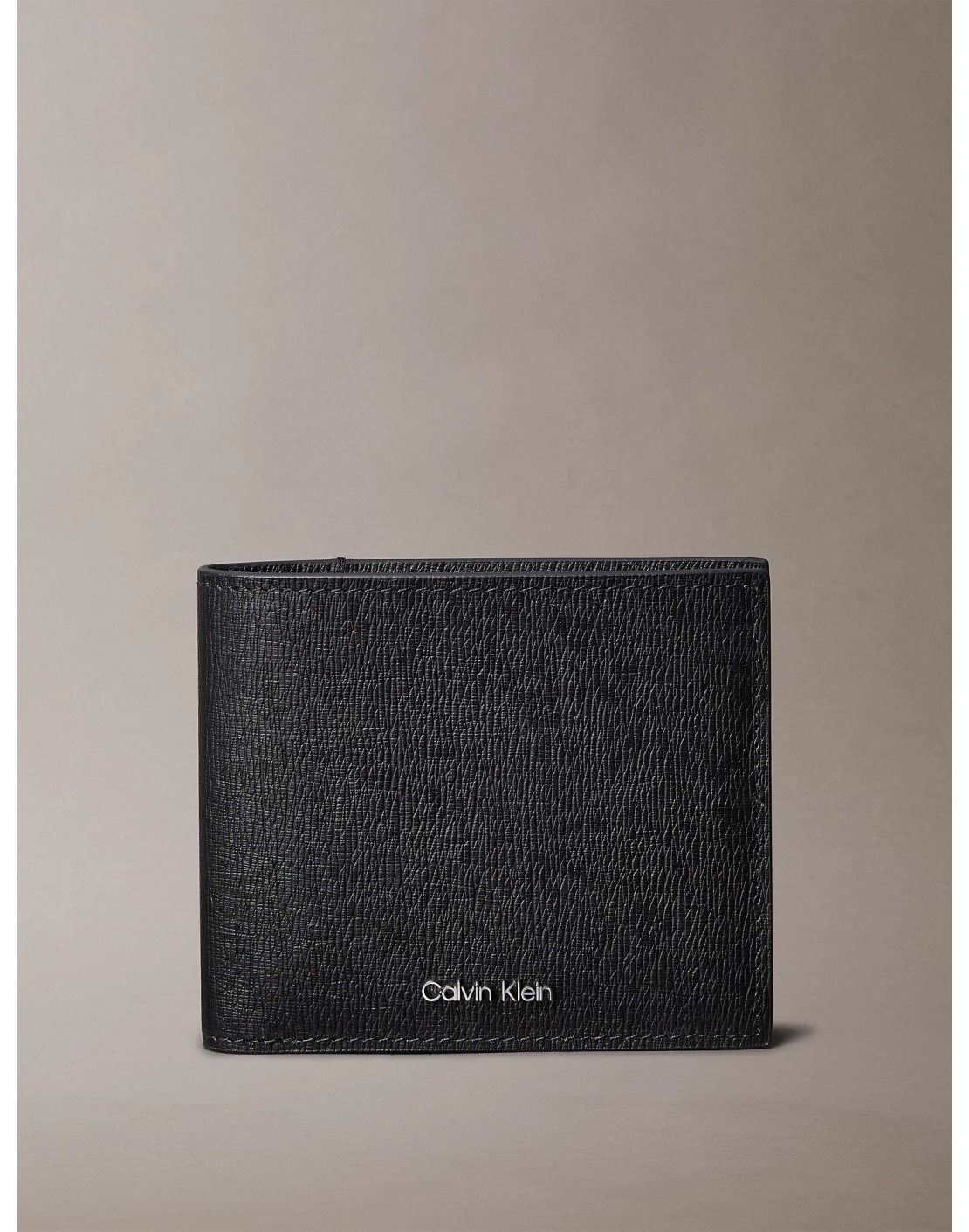 Calvin Klein Cartera plegada de piel saffiano