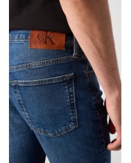 Calvin Klein Pantalones Vaqueros  Slim Tapered Sahara