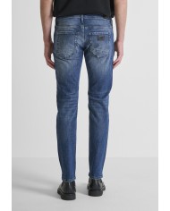 Antony Morato Pantalón Vaquero Comfort Tapered Fit «KURT» en efecto degradado