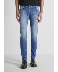 Antony Morato Pantalón Vaquero Tapered Fit «OZZY» en denim desgastado