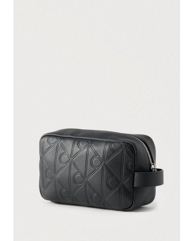 Calvin Klein Bolso XL Emblem AOP Embos Dop Kit