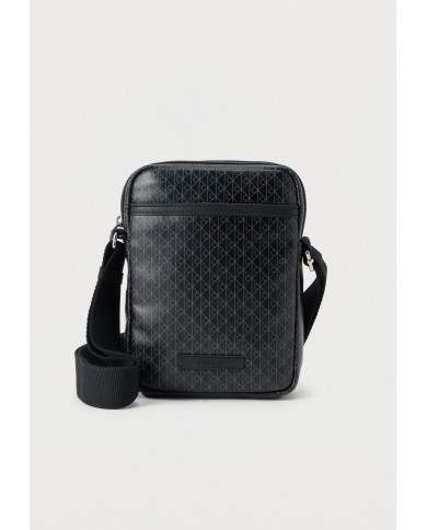 Calvin Klein Bandolera Emblem AOP Coated Slim Reporter