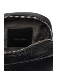 Calvin Klein Bandolera Emblem AOP Emboss Slim Reporter