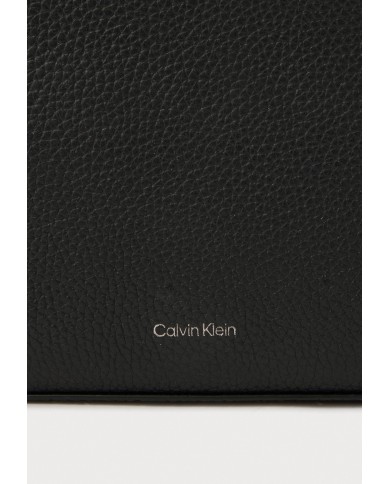Calvin Klein Bolso Foil Emboss Pouch W/Handle