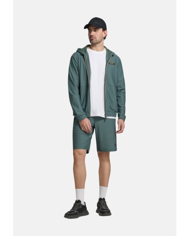 Emporio Armani Pantalón corto Chándal Premium Label de tejido técnico.