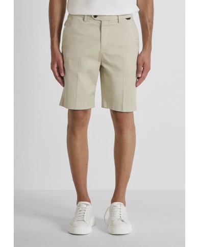 Antony Morato Bermuda Slim Fit «MARK» de sarga de algodón elástico