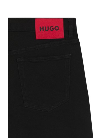 Hugo Boss Bermuda Vaquera tapered fit en denim elástico negro