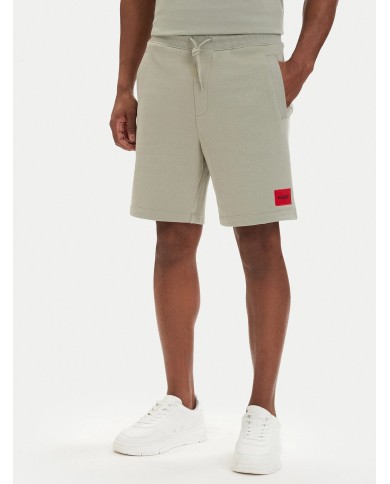 Hugo Boss Pantalón Chándal corto Diz222 con etiqueta con logo roja