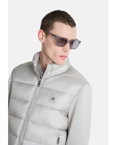 Antony Morato Chaqueta Slim Fit en nailon shioze acolchado con inserciones de neopreno en contraste.