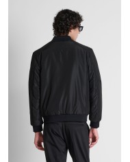 Antony Morato Chaqueta Regular Fit en tejido técnico acolchado con parche de logotipo metálico.