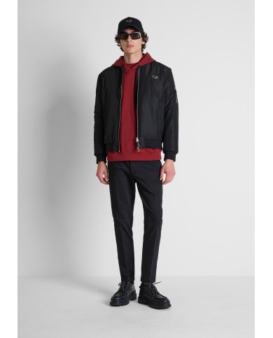 Antony Morato Chaqueta Regular Fit en tejido técnico acolchado con parche de logotipo metálico.
