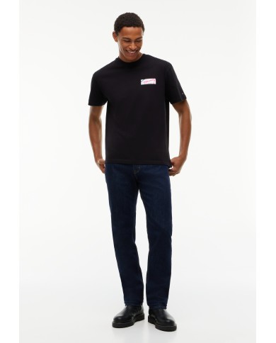 Tommy Jeans Camiseta Signature Logo Relaxed